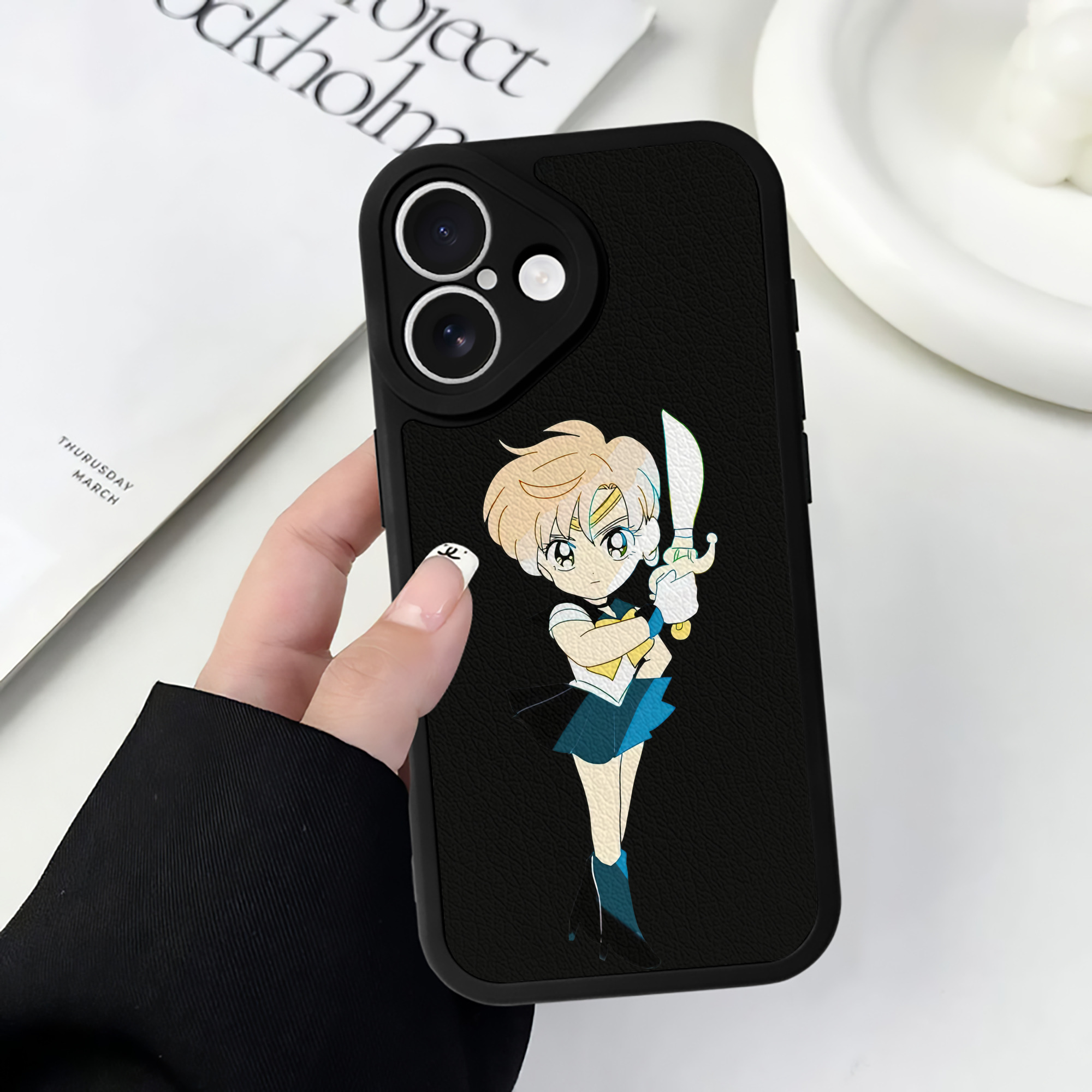 （画像用） 美少女戦士セーラームーン 天王はるか Sailor Moon Tenoh Haruka 【iPhone 16シリーズ対応】シリコンスマホケース（レザー調） 材質：シリコン